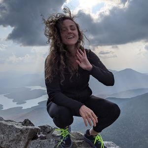 Meet your Posher, Elizabeth